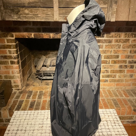 Marmot Men's black Waterproof hooded Jacket - Picture 2 of 7